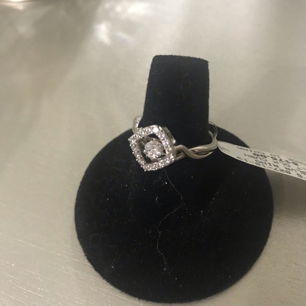 NWT DiamonLuxe SS Floating Simulated Cushion Ring